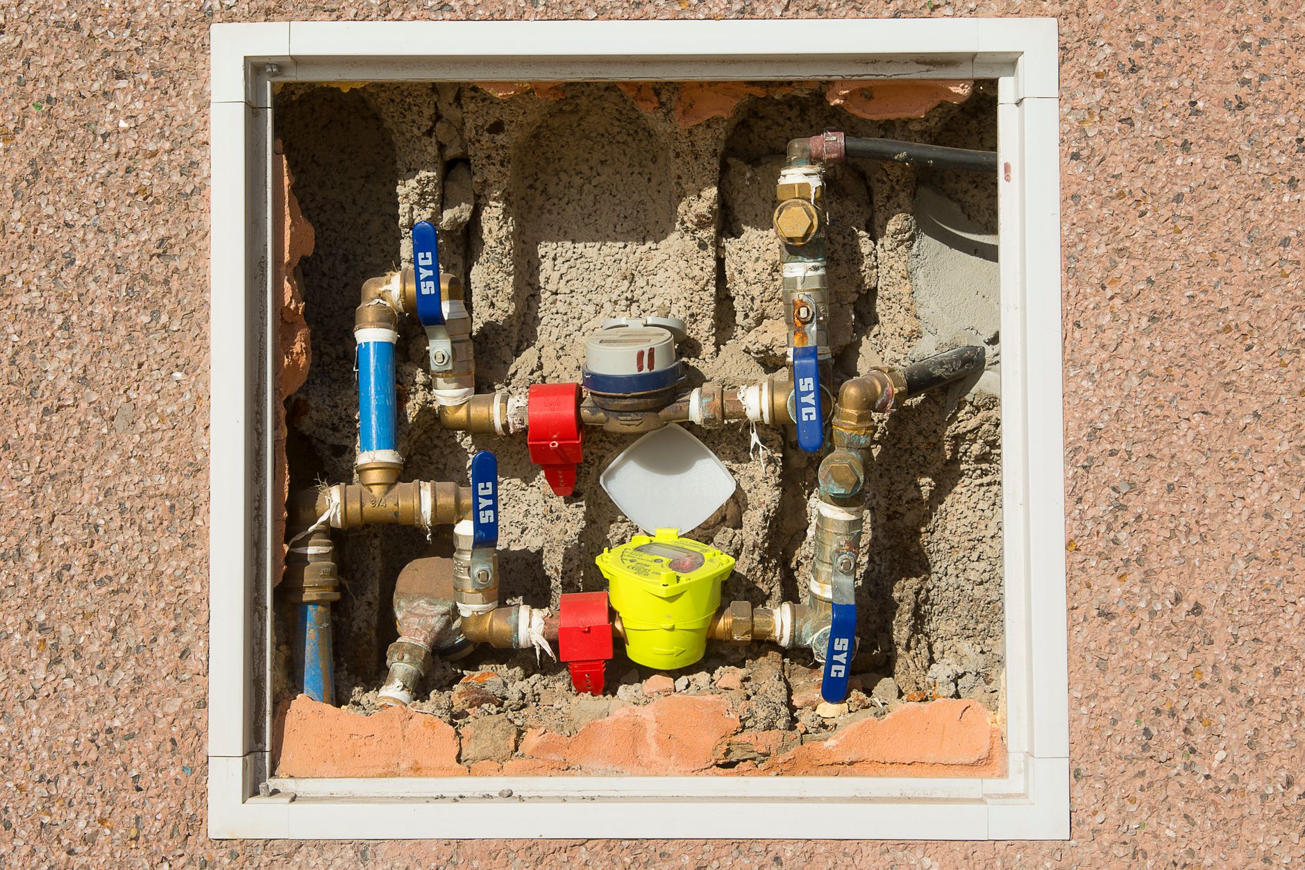 plumber repiping residential home
